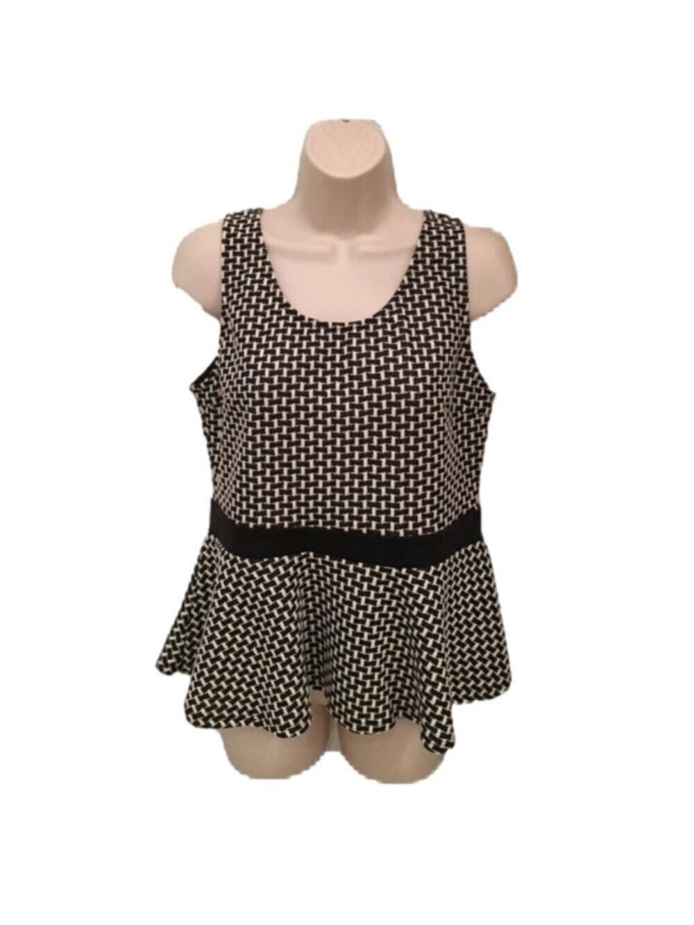 CHARLOTTE RUSSE NWT! Black & White Print Tank Top Size XL